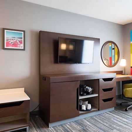 Hampton Inn & Suites Salt Lake City Airport Ngoại thất bức ảnh