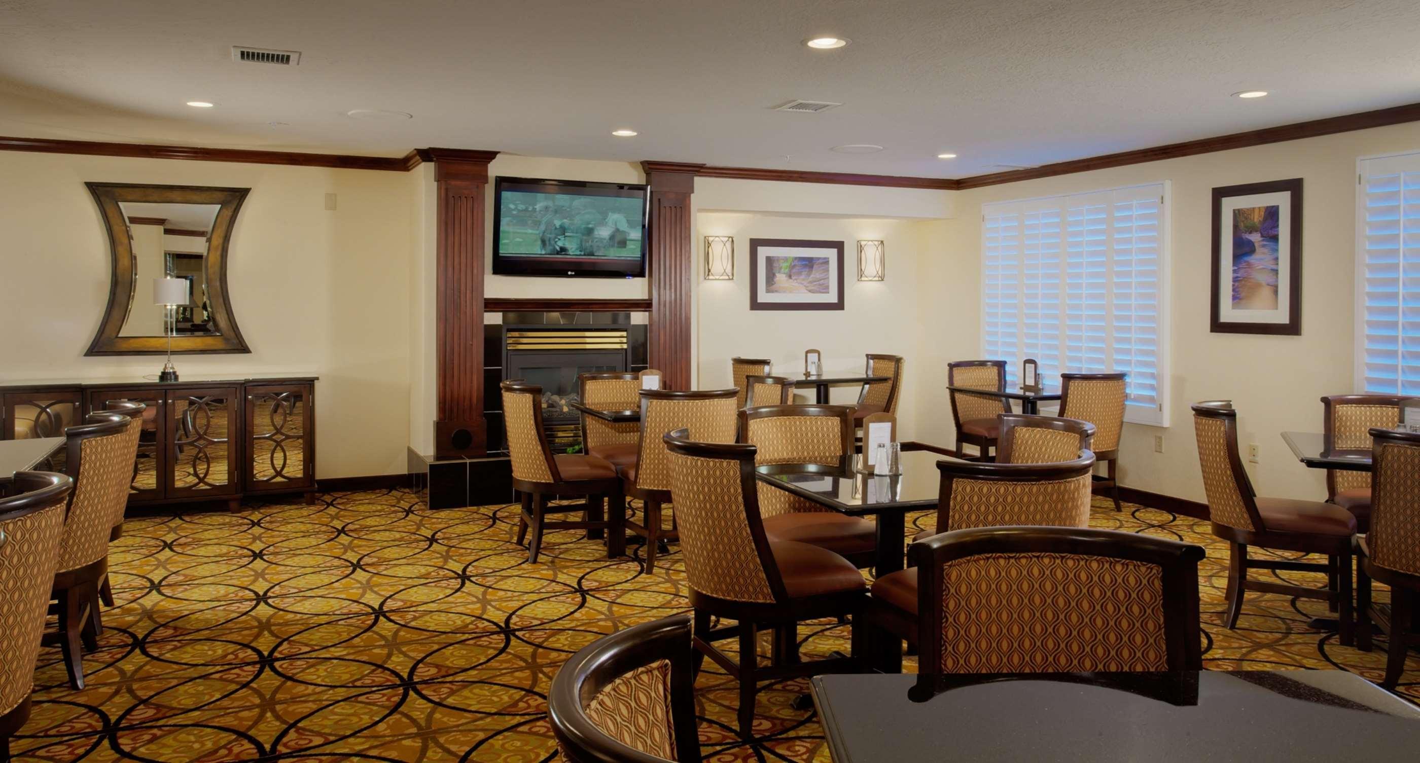 Hampton Inn & Suites Salt Lake City Airport Ngoại thất bức ảnh