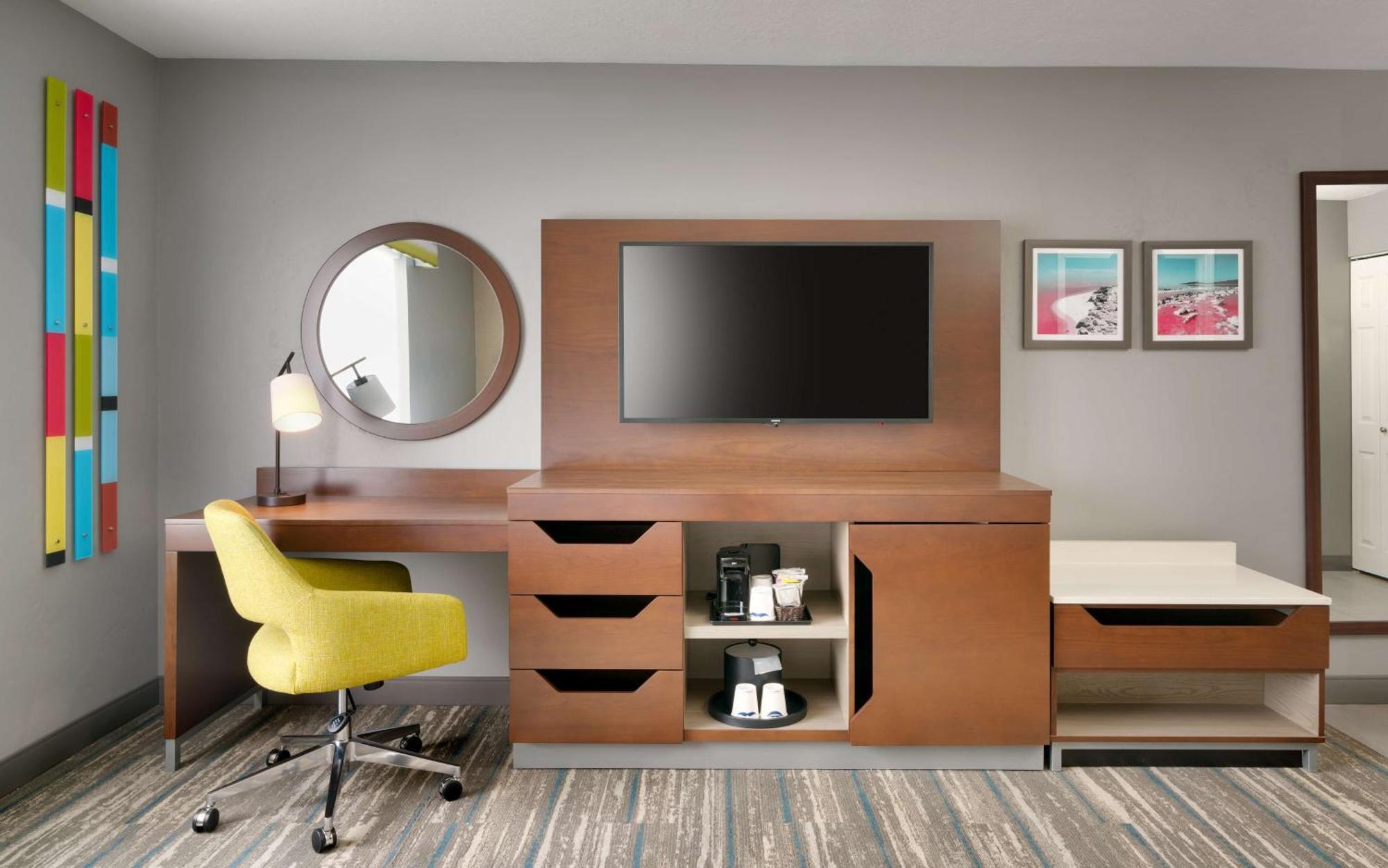 Hampton Inn & Suites Salt Lake City Airport Ngoại thất bức ảnh