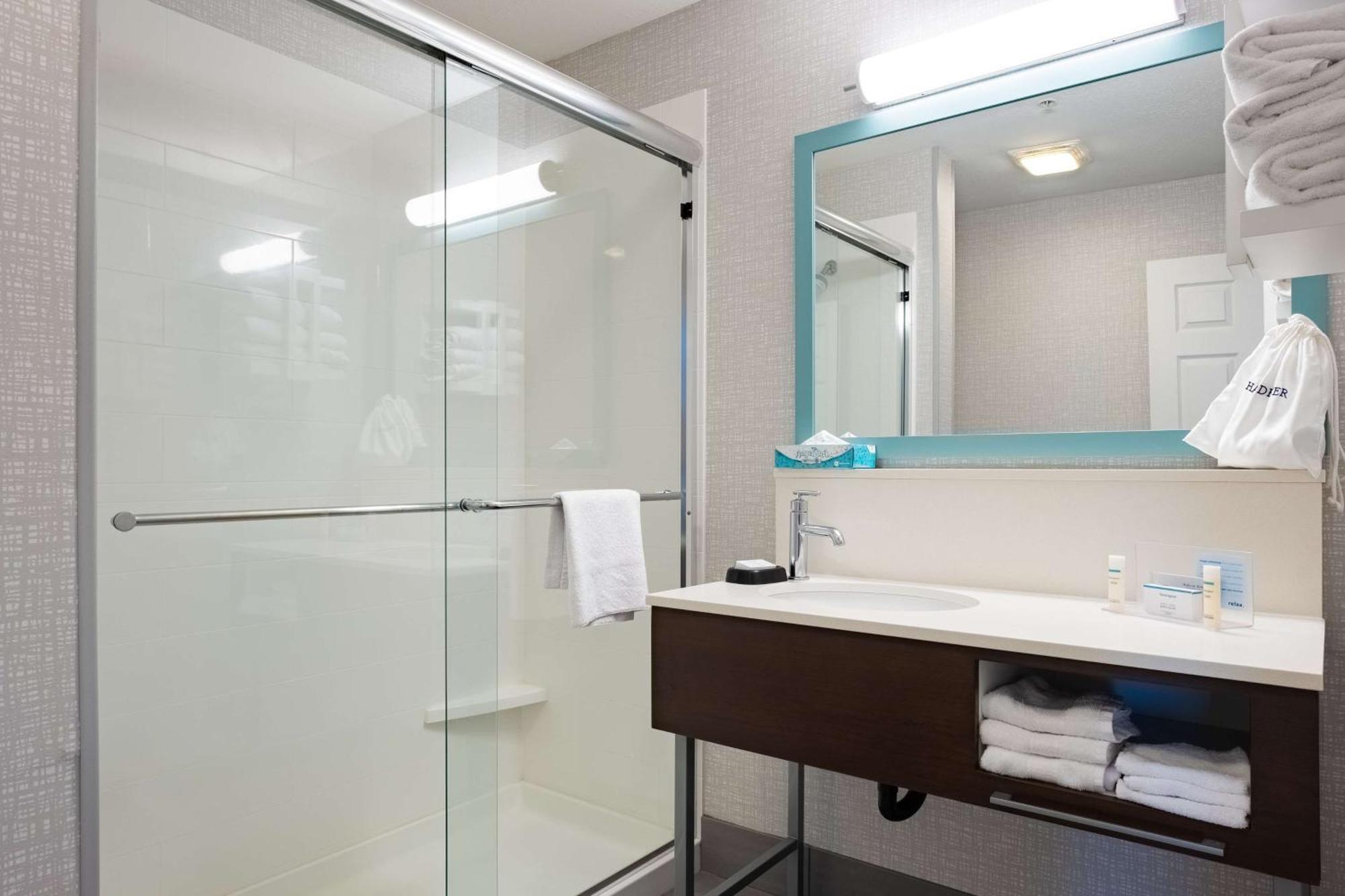 Hampton Inn & Suites Salt Lake City Airport Ngoại thất bức ảnh