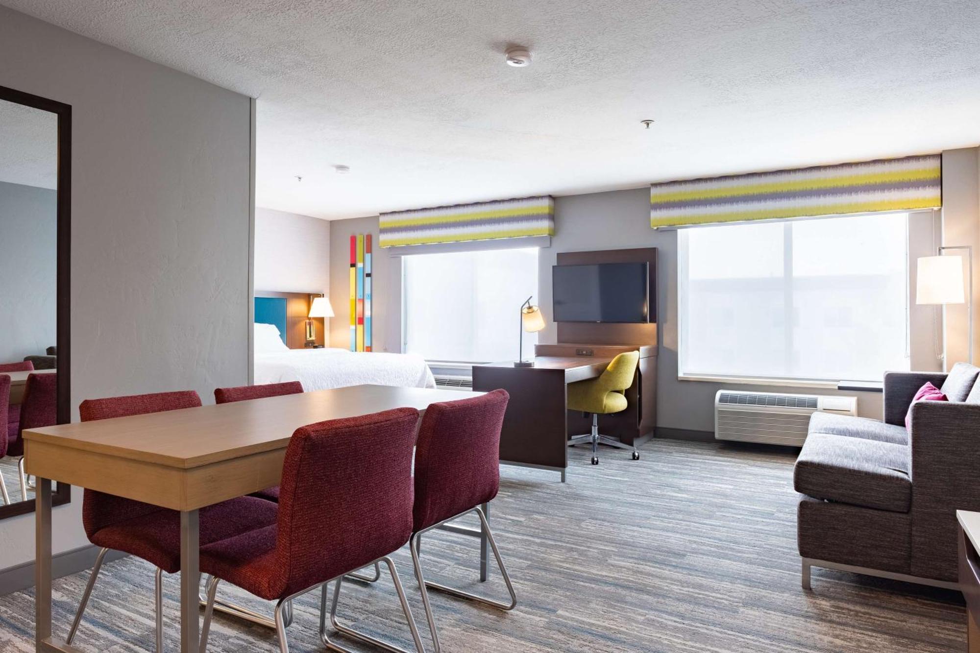 Hampton Inn & Suites Salt Lake City Airport Ngoại thất bức ảnh