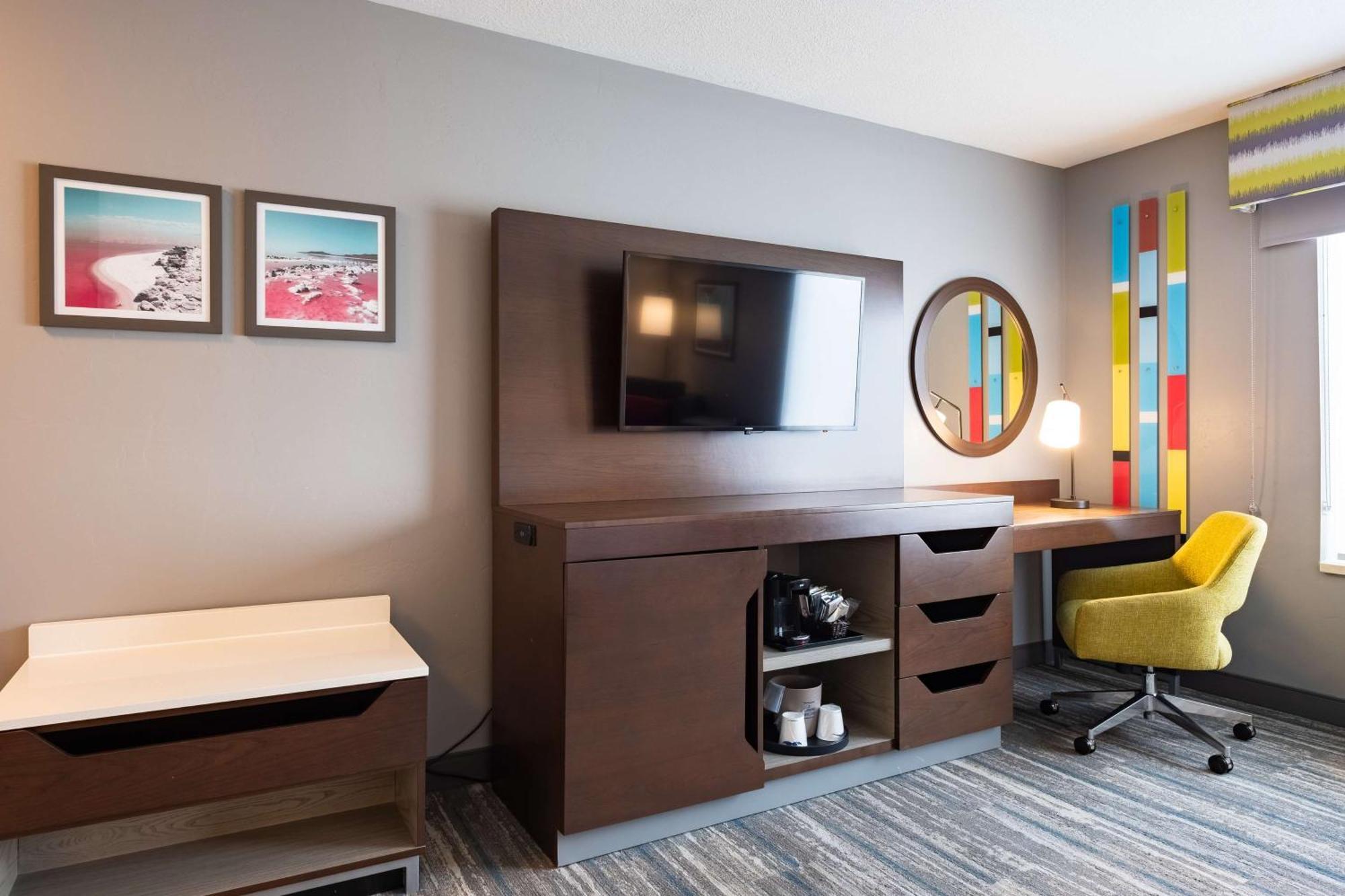 Hampton Inn & Suites Salt Lake City Airport Ngoại thất bức ảnh