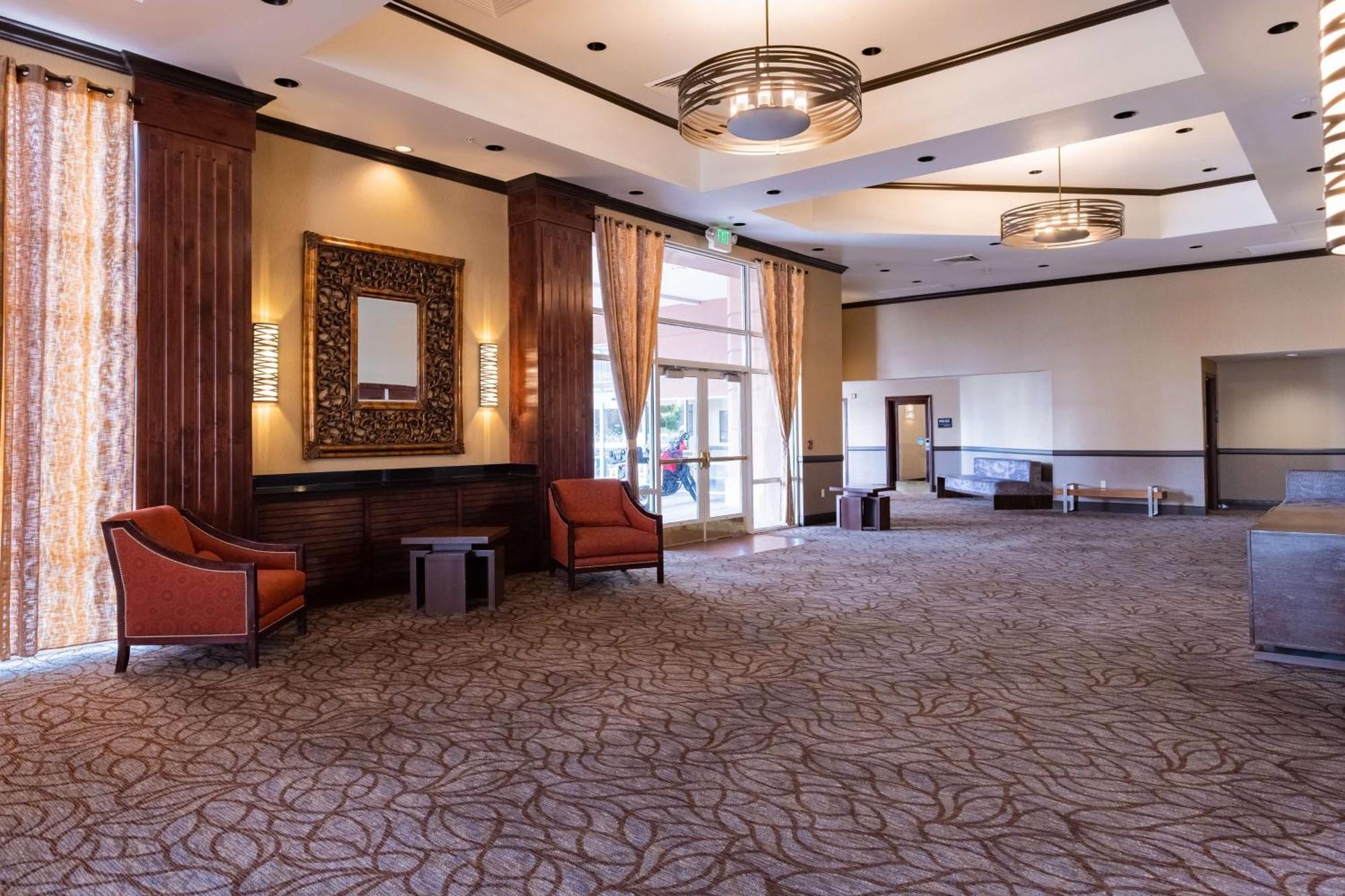 Hampton Inn & Suites Salt Lake City Airport Ngoại thất bức ảnh