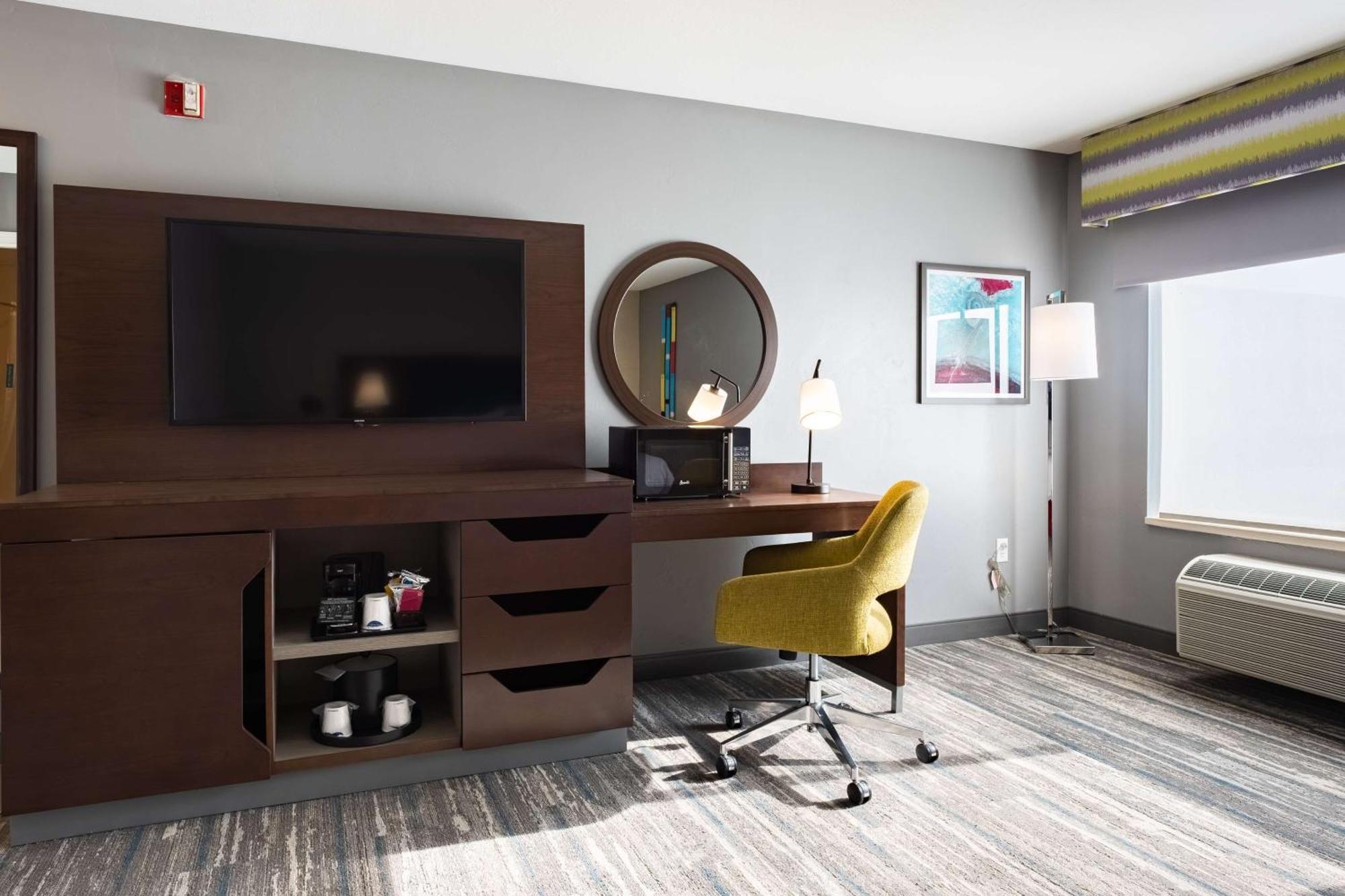 Hampton Inn & Suites Salt Lake City Airport Ngoại thất bức ảnh