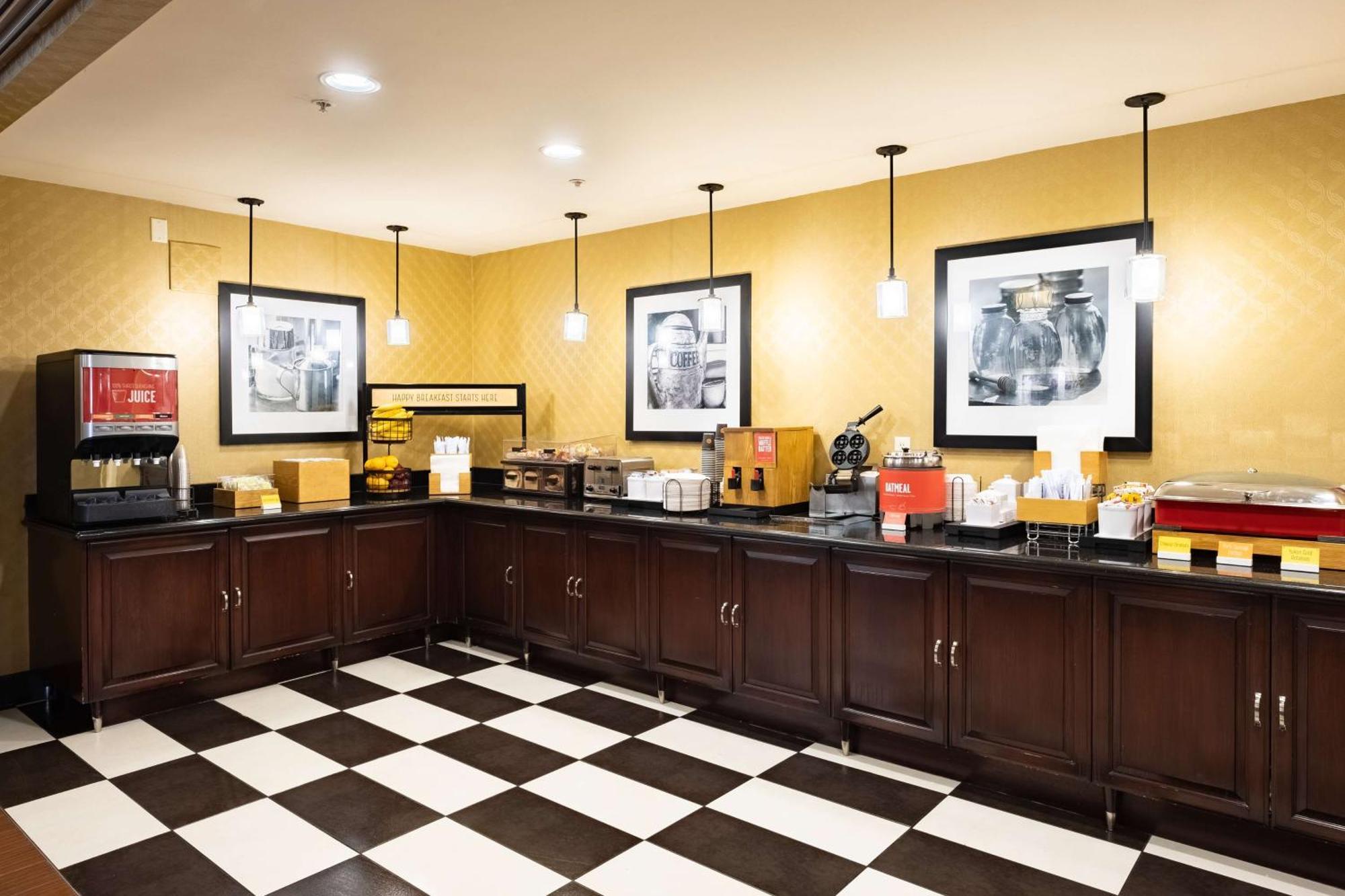 Hampton Inn & Suites Salt Lake City Airport Ngoại thất bức ảnh
